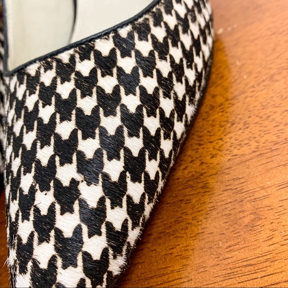 **SOLD** MICHAEL KORS Elisa Houndstooth Heels - Picture 6 of 10